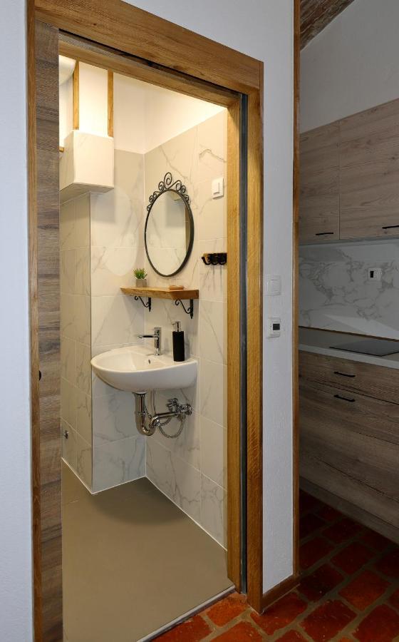 Podroom Apartments リュブリャナ エクステリア 写真